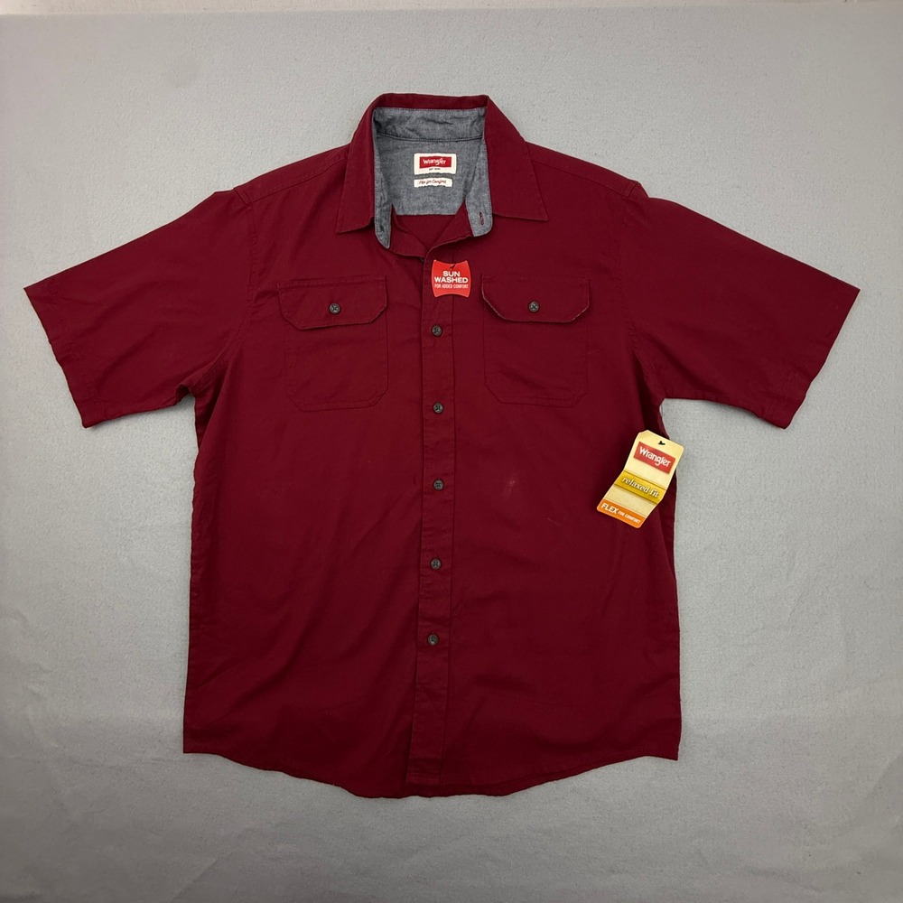 Wrangler Button Down Shirt Mens Medium Red Relaxed Fit Flex Short Sleeve